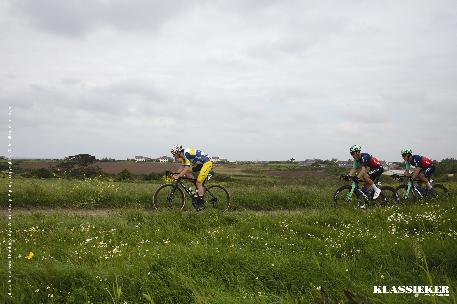 Tro Bro Leon 2026 - Riders on the Keryel ribin during the race